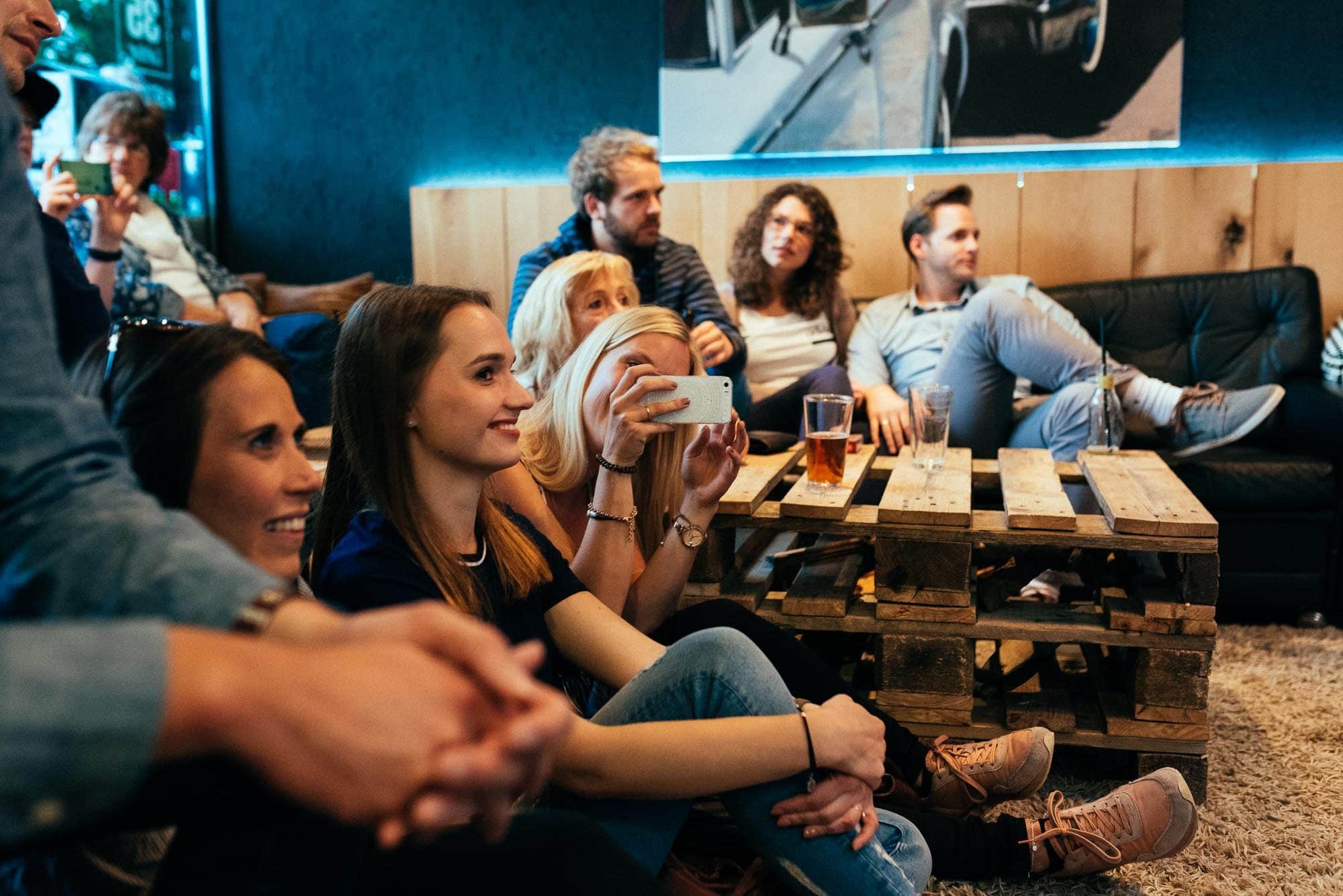 Nahaufnahe vom Konzertpublikum.