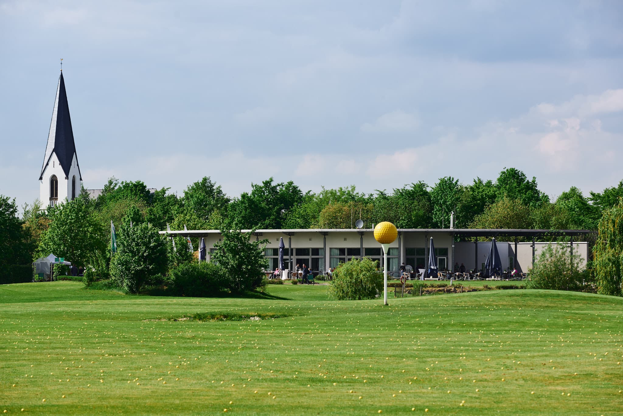 Das Clubhaus des Golfclubs Closermannshof.