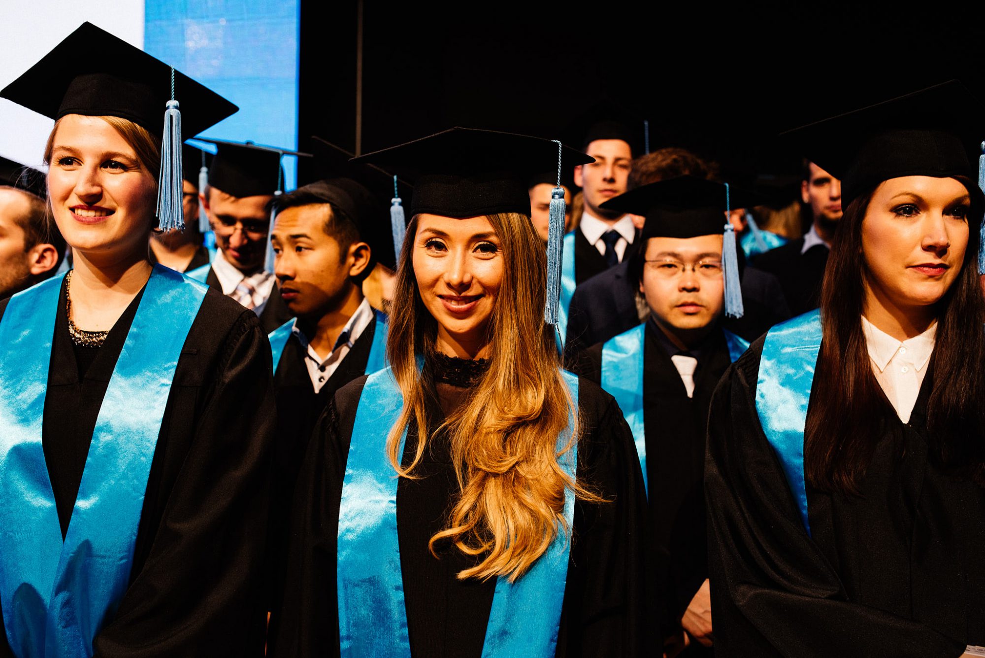 Portrait einer Absolventin.