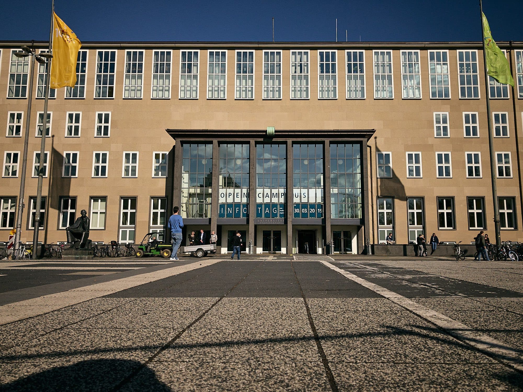 Haupteingang Universität Köln