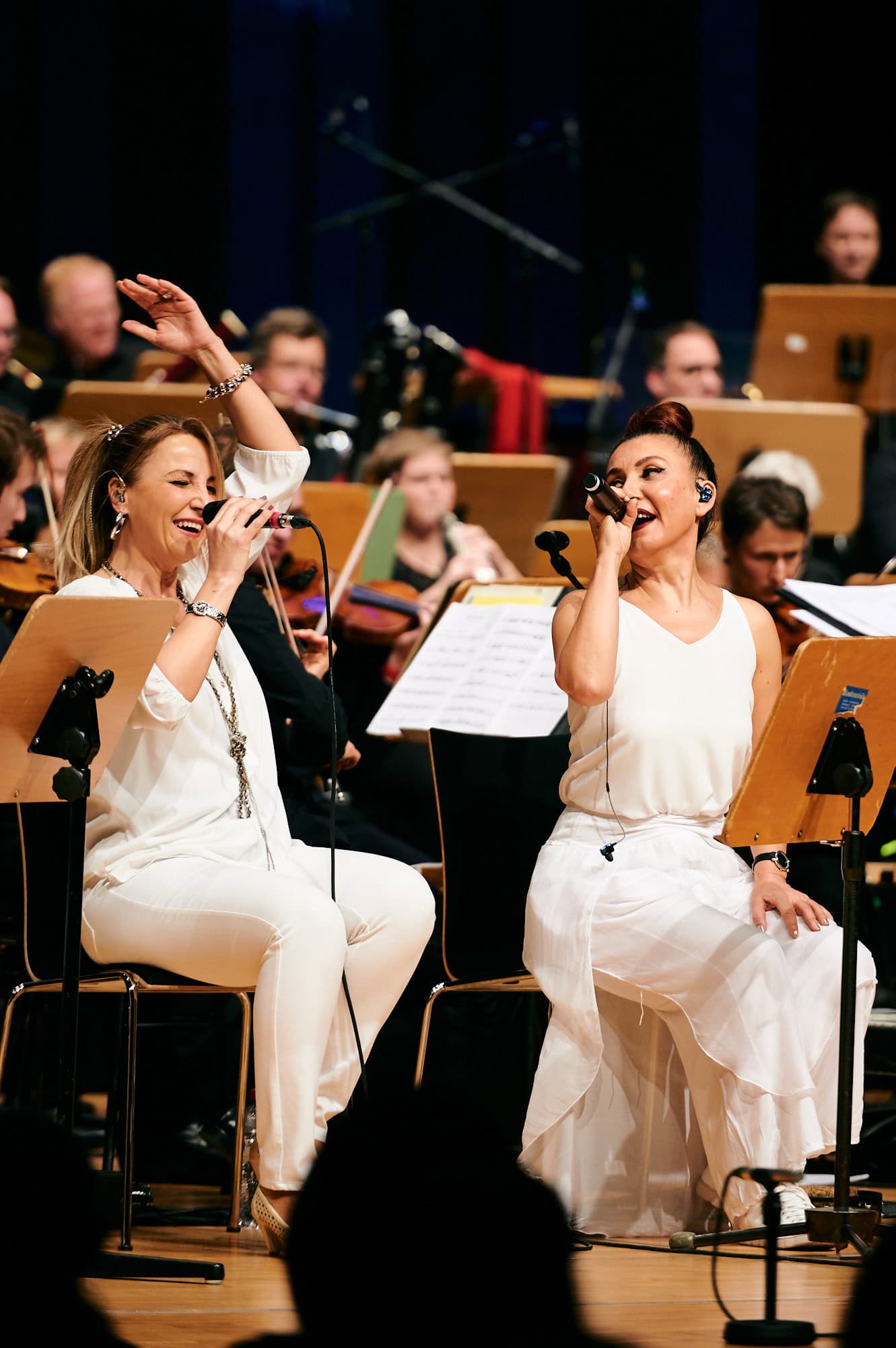 Kardes Türküler ft. Beethoven Orchester Bonn 21 Beethovenorchester Bonn Kardes Tuerkueler Konzert 246