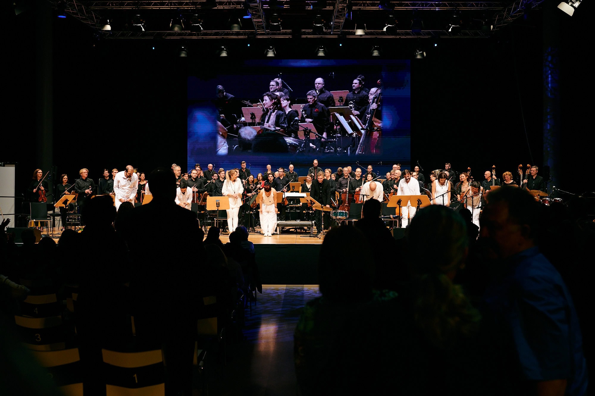 Kardes Türküler ft. Beethoven Orchester Bonn 24 Beethovenorchester Bonn Kardes Tuerkueler Konzert 249